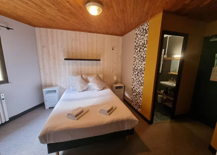 Le Beau Site 2* Auris